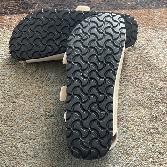 Birkenstock Champagne Le Mans Double Strap Buckle Sandal - Picture 8 of 8